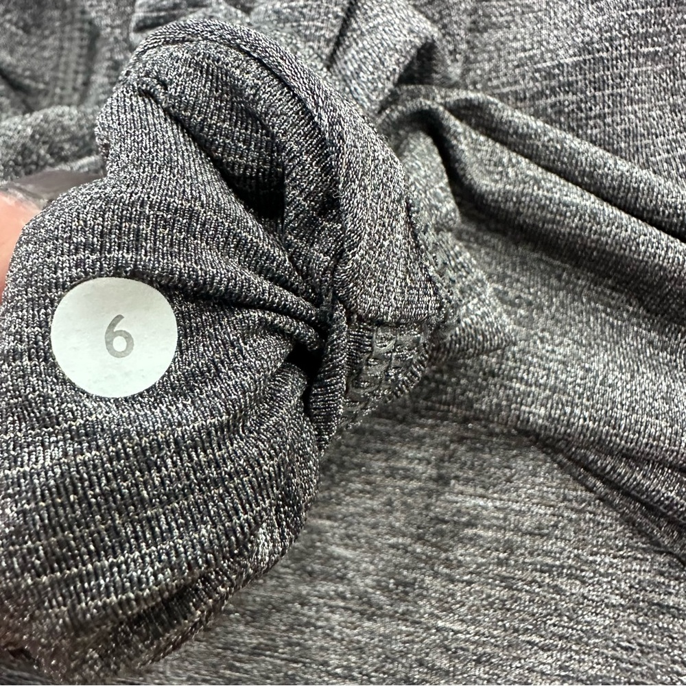 Lululemon run silver bullet tech ruffle racerback tank grey black size 6 - Picture 7 of 7